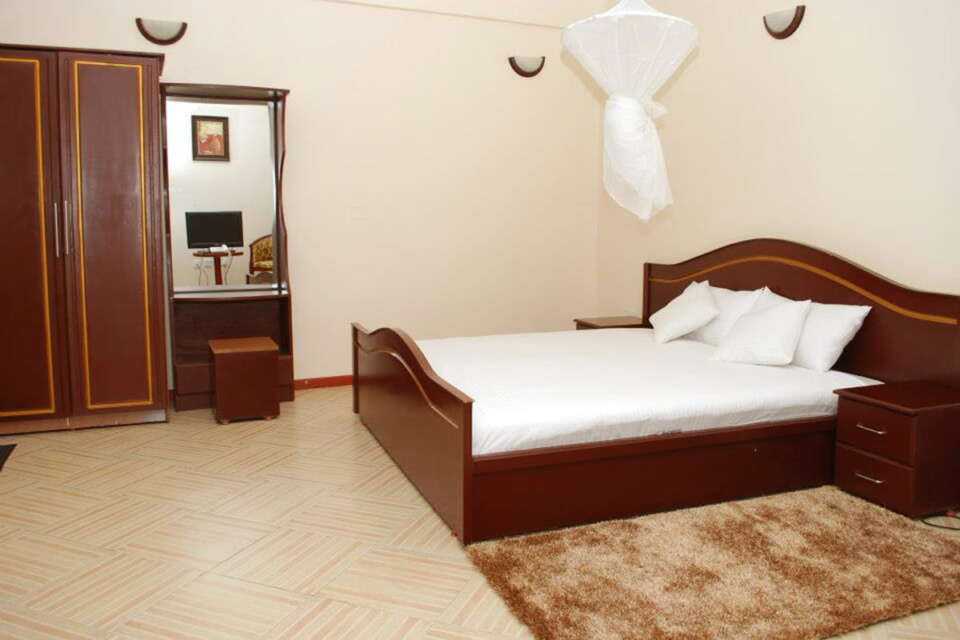 Grand Global Hotel