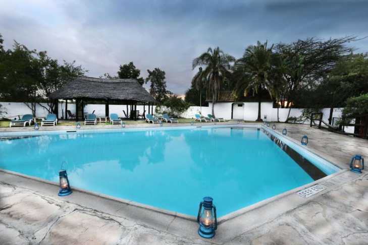 MARA RIVER LODGE